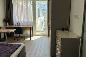 Stilvolle 1-Zimmer-Wohnung mit gehobener Innenausstattung mit Balkon und EBK in München Berg am Laim – Berg-am-Laim-Straße 71, 81673 München – Vorschaubild 1