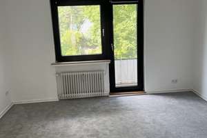 Helle, ruhige 3-Zimmerwohnung im 1. Obergeschoss nahe Bürgerpark mit 2 Balkonen, Gemeinschaftsgarten – Die vollständige Adresse der Immobilie erhältst du vom Anbieter., 28213 Neu-Schwachhausen, Bremen – Vorschaubild 11