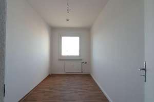 Gut aufgeteilte 4-Zimmer-Wohnung mit Balkon in Dresden zu vermieten – Walter-Arnold-Str. 5, 1219 Strehlen, Dresden – Vorschaubild 6