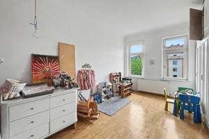 Stilvolle 3-Zimmer-Altbauwohnung mit Aufzug im beliebten Pempelfort – Die vollständige Adresse der Immobilie erhältst du vom Anbieter., 40477 Derendorf, Düsseldorf – Vorschaubild 7