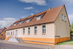 Historischer Altbau: voll vermietetes Mehrfamilienhaus im Naherholungsgebiet! – Die vollständige Adresse der Immobilie erhältst du vom Anbieter., 39217 Plötzky – Vorschaubild 1