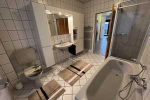 Sehr gepflegtes Ein-/Zweifamilienhaus in Gamsen, wertige Ausstattung, Keller & 2 Garagen, vermietet – Gifhorn (Kreis) – Vorschaubild 13