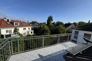 Wohnen über den Dächern - Teilmöblierte Maisonettewohnung mit Skyline-Blick – 60528 Niederrad, Frankfurt am Main – Vorschaubild 5