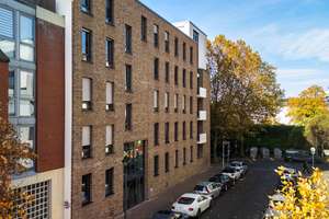 2 Zimmer: Aufzug, TG-platz, weitesgehend barrierefrei, Baujahr 2016 – Die vollständige Adresse der Immobilie erhältst du vom Anbieter., 40223 Bilk, Düsseldorf – Vorschaubild 1