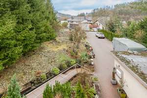 Flexibel nutzbare Immobilie mit Potenzial: Zentral gelegen mit Fernblick, ELW, Garten, Garage u. Hof – Die vollständige Adresse der Immobilie erhältst du vom Anbieter., 61389 Schmitten – Vorschaubild 27