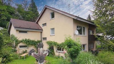 Raum für die ganze Familie – freistehendes Haus mit Garten am Fuße des Sommerbergs