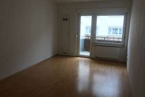 Bestlage Maxfeld: 3-Zimmer-Wohnung mit Balkon und Einbauküche nahe Stadtpark – Schonhoverstraße 18, 90409 Pirckheimerstraße, Nürnberg – Vorschaubild 1