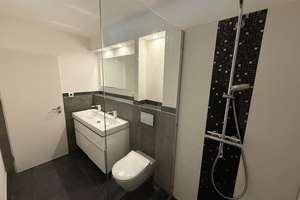 Helle 3-Zimmer-Wohnung mit 2 Balkonen, Walk-in-Garderobe & hochwertiger Wohnküche in Köln-Nippes – Die vollständige Adresse der Immobilie erhältst du vom Anbieter., 50733 Nippes (Ortsteil), Köln – Vorschaubild 8