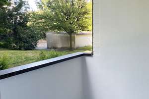 Frisch renoviert! 2-Zimmer-Apartment mit Balkon, neues Tageslichtbad mit Wanne, neuer Boden – Gerresheimer Straße 144, 40625 Flingern Süd, Düsseldorf – Vorschaubild 2