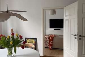 Sanierte helle 3-Zimmer-Wohnung mit Balkon verfügbar ab 1.10.2026 – Wagenburgstr. 82, 70186 Gablenberg, Stuttgart – Vorschaubild 1