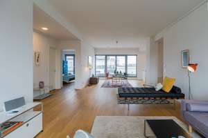 Provisionsfrei Exklusive 3,5-Zimmer Penthouse-Wohnung im 5. OG mit Aufzug in Berlin Tiergarten