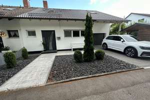 vermiete ein gehobenes Architektenhaus in außergewöhnlicher Split Level Bauweise, 