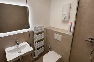 Alltagstaugliches 1-Zimmer-Apartment mit Balkon in Troisdorf – Die vollständige Adresse der Immobilie erhältst du vom Anbieter., 53840 Troisdorf – Vorschaubild 2