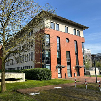 Trimonte Park | Top ausgestattete Bürofläche | zeitnah verfügbar | Stellplätze