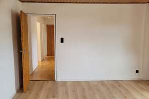 Gemütliche 4-Zi-Wohnung im 2. OG in Stuttgart-Birkach – Die vollständige Adresse der Immobilie erhältst du vom Anbieter., 70599 Birkach-Süd, Stuttgart – Vorschaubild 10