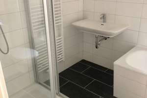 🌟 Frisch renovierter Altbautraum in Lankwitz – 3 Zimmer mit Balkon & Tageslicht-Wannenbad! 🌟 – Dessauerstraße 4, 12249 Lankwitz, Berlin – Vorschaubild 4