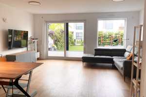 Neubau-Stadthaus in ruhiger Bestlage in Düsseldorf mit großem Garten und Tiefgarage – Düsseldorf – Vorschaubild 3