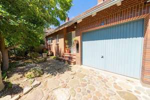 Charmantes Einfamilienhaus mit Wintergarten, Garage und Garten in begehrter Lage von Oldenburg