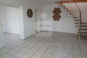 Kapitalanlage oder Eigennutzung  -Geräumige 3-4 Zimmer Wohnung in guter Lage von Stammheim!