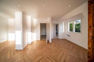 Sanierte Dachgeschosswohnung mit zwei separaten Einheiten und traumhaftem Rheinblick!  – Die vollständige Adresse der Immobilie erhältst du vom Anbieter., 56076 Pfaffendorf, Koblenz – Vorschaubild 3