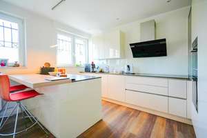 OB-Zentrum: Modernisiertes Mehrfamilienhaus mit ca. 384 m² Wfl, großem Grundstück, Garage & mehr – Die vollständige Adresse der Immobilie erhältst du vom Anbieter., 46045 Altstadt-Mitte, Oberhausen – Vorschaubild 8