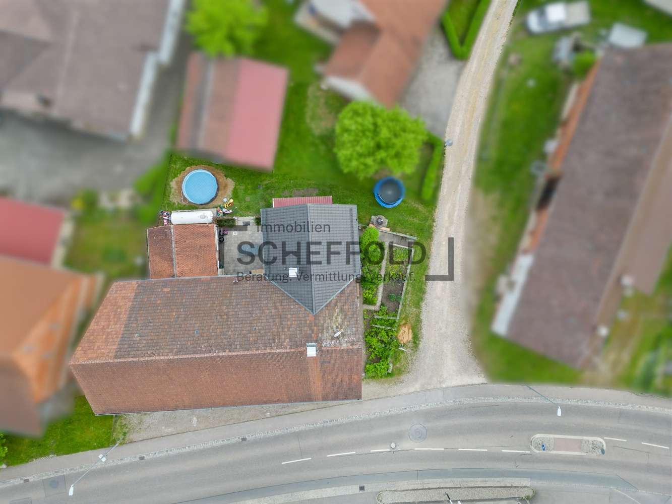 Seltene Gelegenheit! Gepflegtes Einfamilienhaus mit Einliegerwohnung und großzügigem Ausbaupotenzial, Biberach Kreis – Bild 2