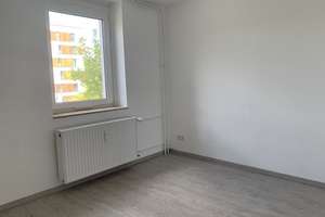 Familienfreundliches Wohnen: 4 Zimmer mit Balkon und Wohlfühlcharakter – Rothenburger Str. 183, 90439 St. Leonhard, Nürnberg – Vorschaubild 8