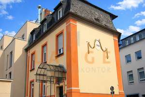 :::ZENTRUM:::STILVOLLES 3-MFH:::1 STELLPL.:::HISTORISCHER CHARAKTER:::