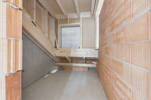 2-ZKB-Dachgeschosswohnung mit Aufzug und Südost-Balkon! Ruhige Lage! Wallbox vorbereitet! – Die vollständige Adresse der Immobilie erhältst du vom Anbieter., 85051 Südwest, Ingolstadt – Vorschaubild 6