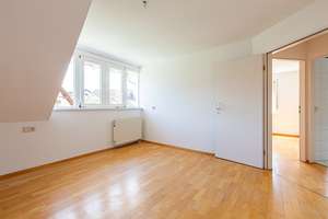 Großzügige renovierte Doppelhaushälfte in Radolfzell-Stahringen – Die vollständige Adresse der Immobilie erhältst du vom Anbieter., 78315 Radolfzell am Bodensee – Vorschaubild 24