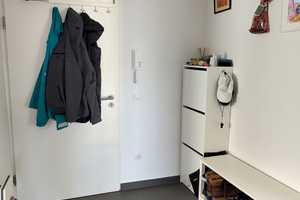 Lichtdurchflutete 2-Zimmer-EBK- Dachgeschosswohnung mit Süd-Balkon & Top-Anbindung – Rothenfelser Straße 4, 81249 München – Vorschaubild 8