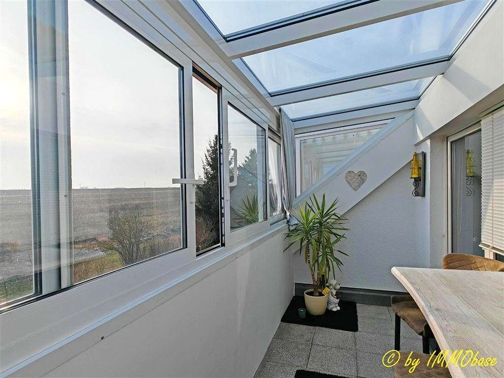 Immobilie in Hainichen - Vermietete Doppelhaushälfte mit Weitblick über Wiesen und Felder! - Bild 0