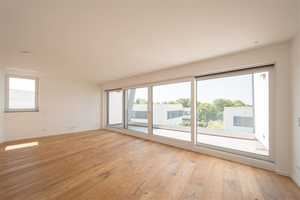 Puristische Luxus-Villa Bestlage Riedberg Westflügel – Frankfurt am Main – Vorschaubild 9