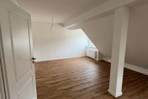 Sanierte Dachgeschosswohnung in Hamburg-Heimfeld inkl. großem Spitzboden – Alter Postweg 72, 21075 Heimfeld, Hamburg – Vorschaubild 7