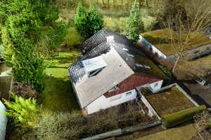 Rarität! Ein- bzw. Zweifamilienhaus in ruhiger Lage mit großem Garten und viel Potential! – Marienbader Straße 81, 93057 Konradsiedlung-Wutzlhofen, Regensburg – Vorschaubild 2