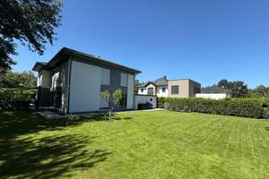 Kampa Traumhaus in Potsdam – 8 Zimmer, großer Garten, Garage, Fussbodenheizung & Energieeffizienz A+ – Die vollständige Adresse der Immobilie erhältst du vom Anbieter., 14476 Groß Glienicke, Potsdam – Vorschaubild 7