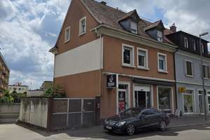 Einfamilienhaus  mit sep. Gewerbeeinheit