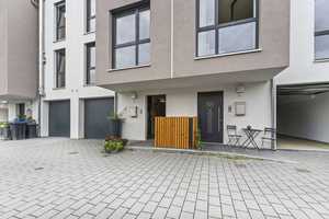 Modernes Wohnen in toller Lage - Reihenmittelhaus mit Gartenterrasse und Doppelg. in 79183 Waldkirch – Emmendingen (Kreis) – Vorschaubild 1