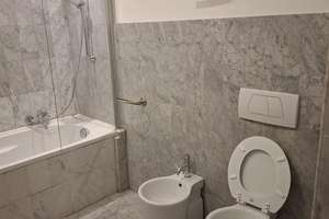 So wohnt man nahe Volksgarten. Altbau. Wohnküche. WG geeignet. Frei stehend. Von Privat. – Stoffeler Straße 18, 40227 Oberbilk, Düsseldorf – Vorschaubild 13