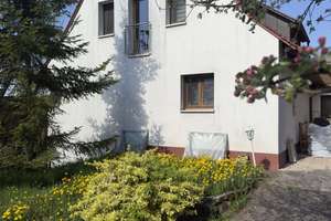 Tolles Einfamilienhaus mit Nebengebäude & großem Garten – Hügelauweg 3, 90579 Langenzenn – Vorschaubild 1