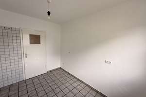 Ideale und Lichtdurchflutete 2 Raum- Wohnung - frisch weiß gestrichen* direkt an der Rü – Rüttenscheider Str. 132, 45131 Rüttenscheid, Essen – Vorschaubild 15