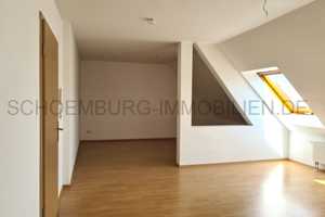 VIDEO * STÖTTERITZ. SINGEL(T)RAUM. DACHGESCHOSS. LIFT. LAMINAT. sep. Küche. TAGESLICHTBAD mit WANNE – Lochmannstr. 6, 4299 Leipzig – Vorschaubild 3