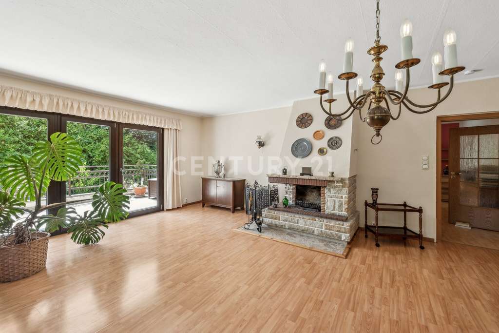 Immobilie in Woltersdorf - Ihr neues Zuhause: 4-Zimmer-Einfamilienhaus mit großem Grundstück und Garage in Woltersdorf - Bild 2