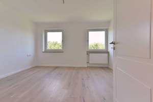 ERSTBEZUG! 3 Zi. Traumwohnung! Eiche Parkett, Großformatfliesen, Einbauküche, Elektro neu etc. – Die vollständige Adresse der Immobilie erhältst du vom Anbieter., 81243 Pasing, München – Vorschaubild 12