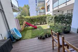 Lichtdurchflutete 3-Zimmer-Erdgeschosswohnung mit Terrasse und eigenem Garten in Frankfurt-Griesheim – Akazienstraße 18, 65933 Griesheim, Frankfurt am Main – Vorschaubild 1