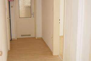 Helle schöne  2-Zimmer-Wohnung in ruhiger Lage und Zentral – Die vollständige Adresse der Immobilie erhältst du vom Anbieter., 70190 Stöckach, Stuttgart – Vorschaubild 3