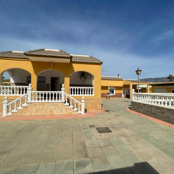 Freistehende Villa in der Gegend von Los Limoneros in Pechina