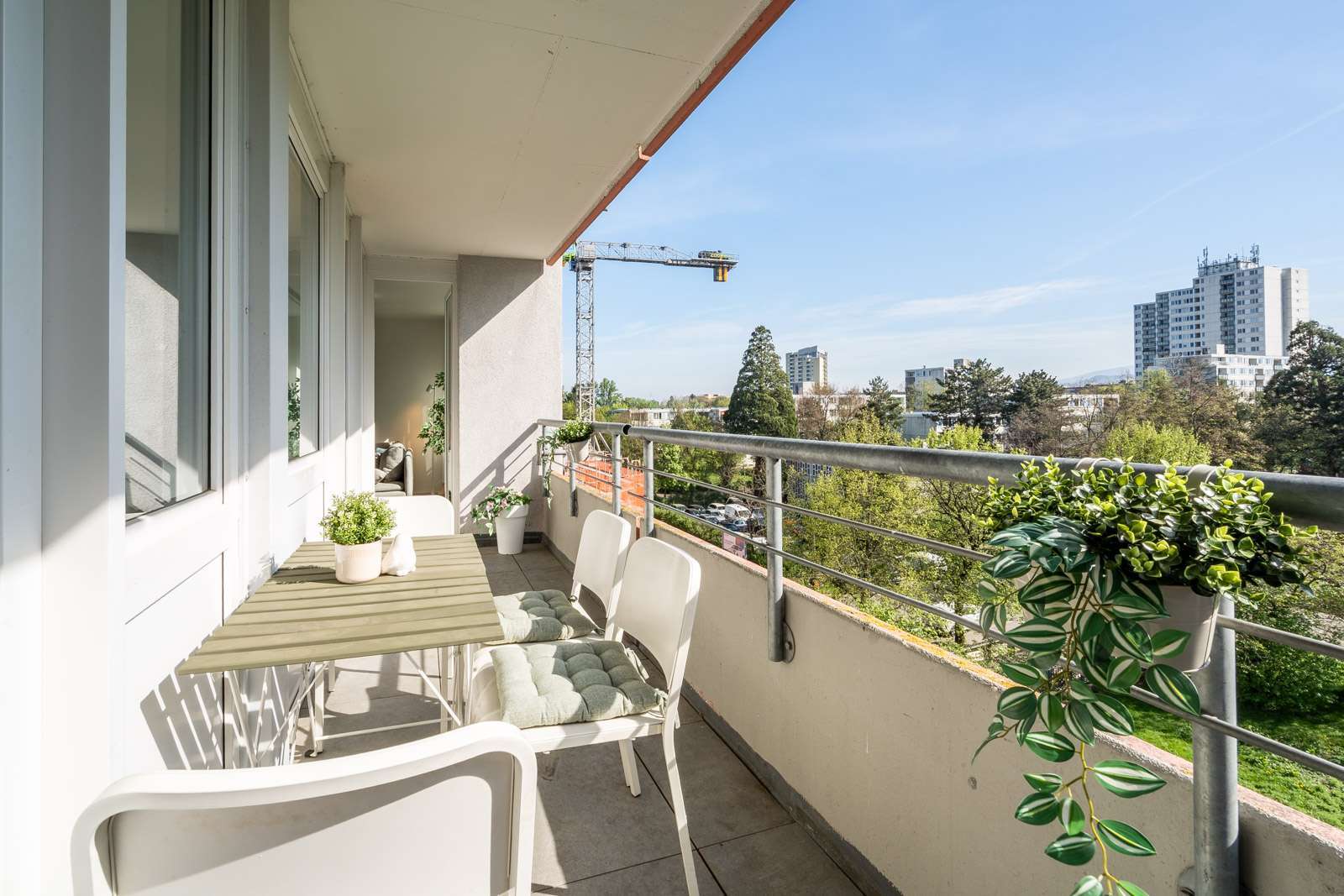 FREIBURG-WEINGARTEN - GROSSZÜGIGE 3-ZIMMER-WOHNUNG MIT FERNBLICK & GARAGE, Freiburg im Breisgau – Bild 3