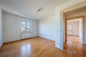 Gräfelfing! Walmdach-Villa mit sep. Gästehaus auf über 1.200m² Grund! Ausbaureserve (DG)! – Die vollständige Adresse der Immobilie erhältst du vom Anbieter., 82166 Gräfelfing – Vorschaubild 10