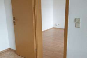 ruhige 1 Zimmer mit EBK / Wanne  -  nähe Bahnhof zu vermieten! – Osendorfer Straße 7, 6112 Südliche Innenstadt, Halle (Saale) – Vorschaubild 8